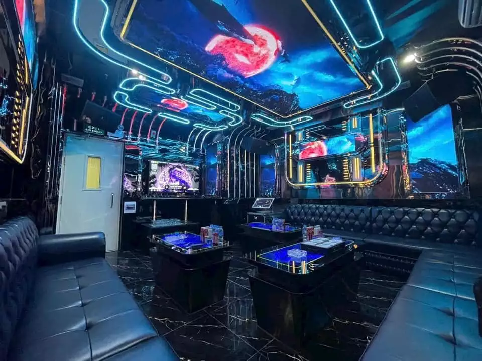 Modern Karaoke Trends Shaping the Nightlife Industry